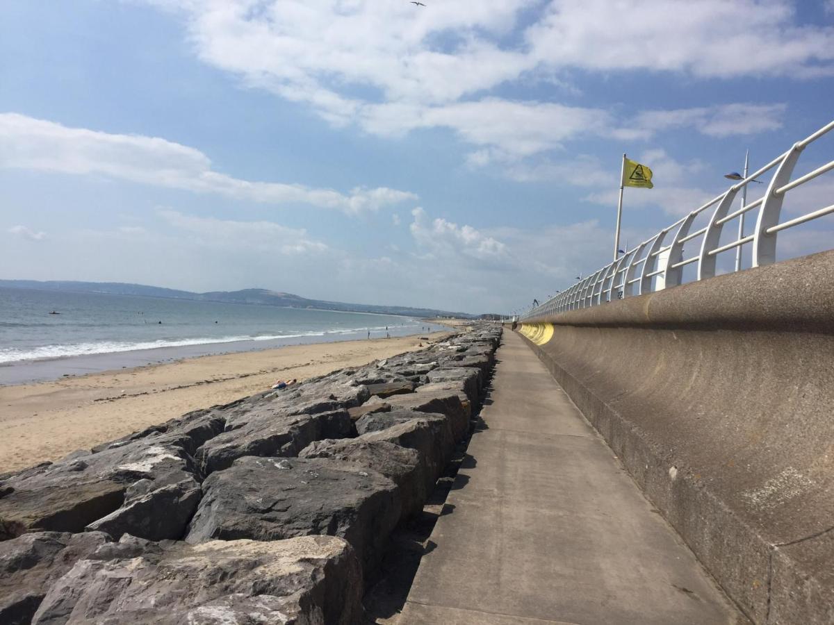 Beach Break Aberavon Holiday Home By The Sea Порт-Толбот Экстерьер фото
